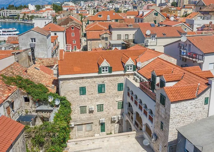 Palace Heritage 1 מאקרסקה