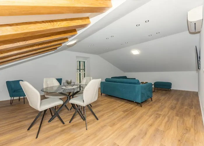 Palace Heritage 1 מאקרסקה