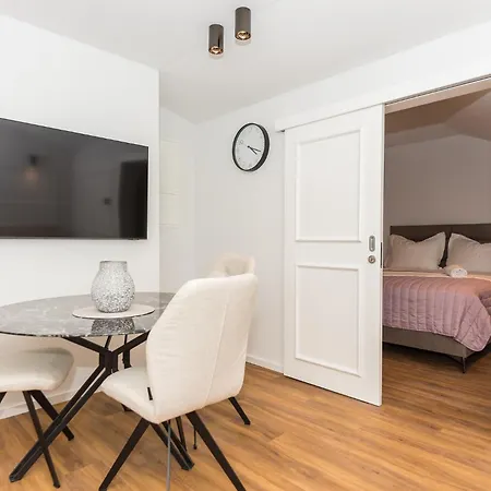 Palace Heritage 1 * Макарська