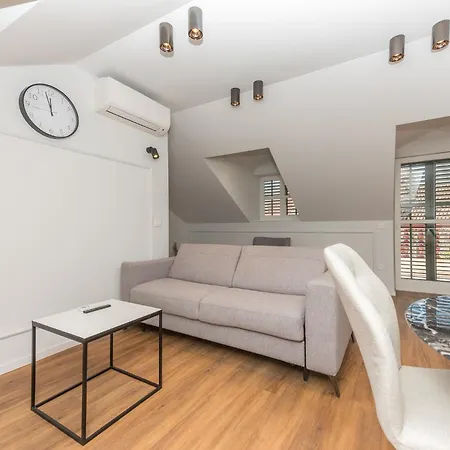 Apartment Palace Heritage 1 *