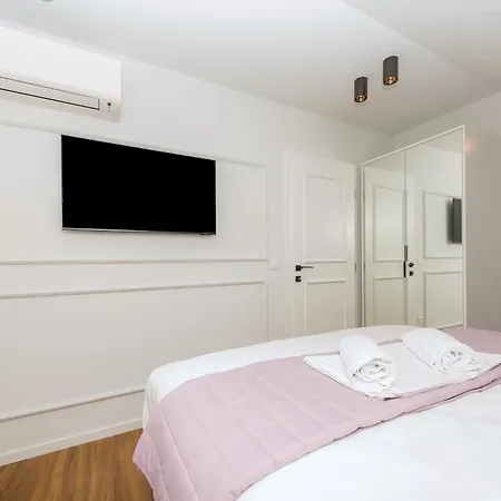 Apartment Palace Heritage 1 Makarska