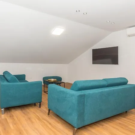 Palace Heritage 1 Апартаменти *