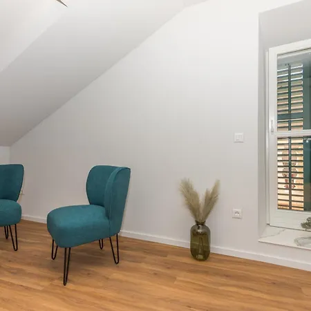 Апартаменти Palace Heritage 1 *