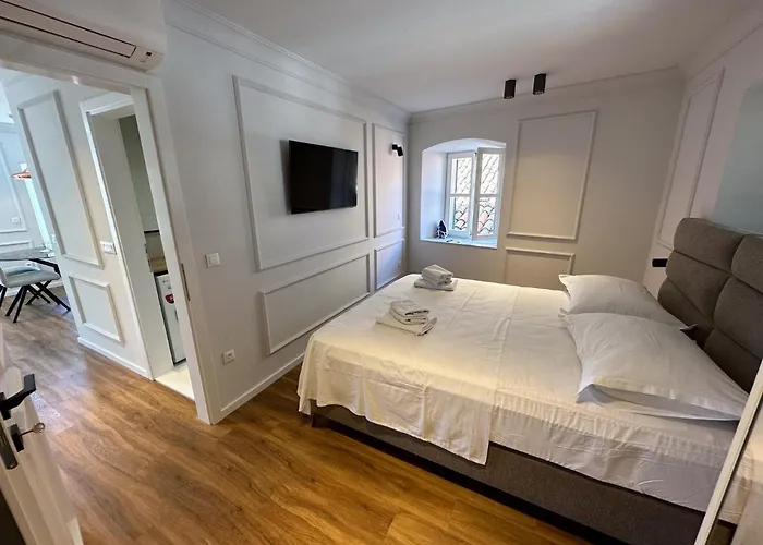 Apartament Palace Heritage 1 *