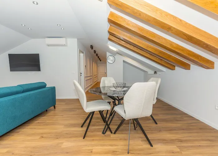 Apartament Palace Heritage 1 *