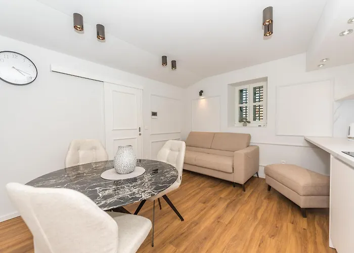 Apartman Palace Heritage 1 Makarska