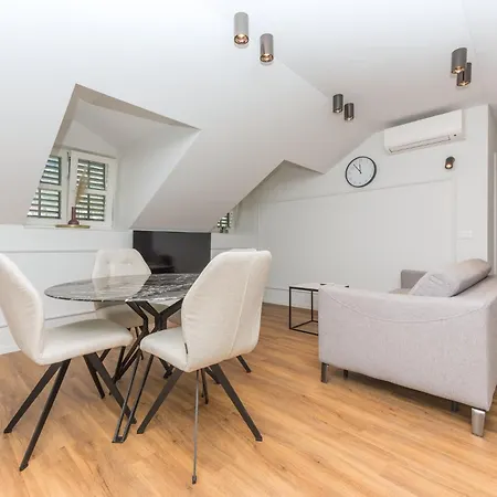 Palace Heritage 1 Διαμέρισμα *