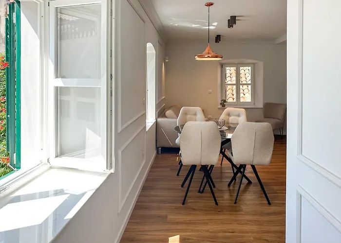 Palace Heritage 1 Apartment Makarska